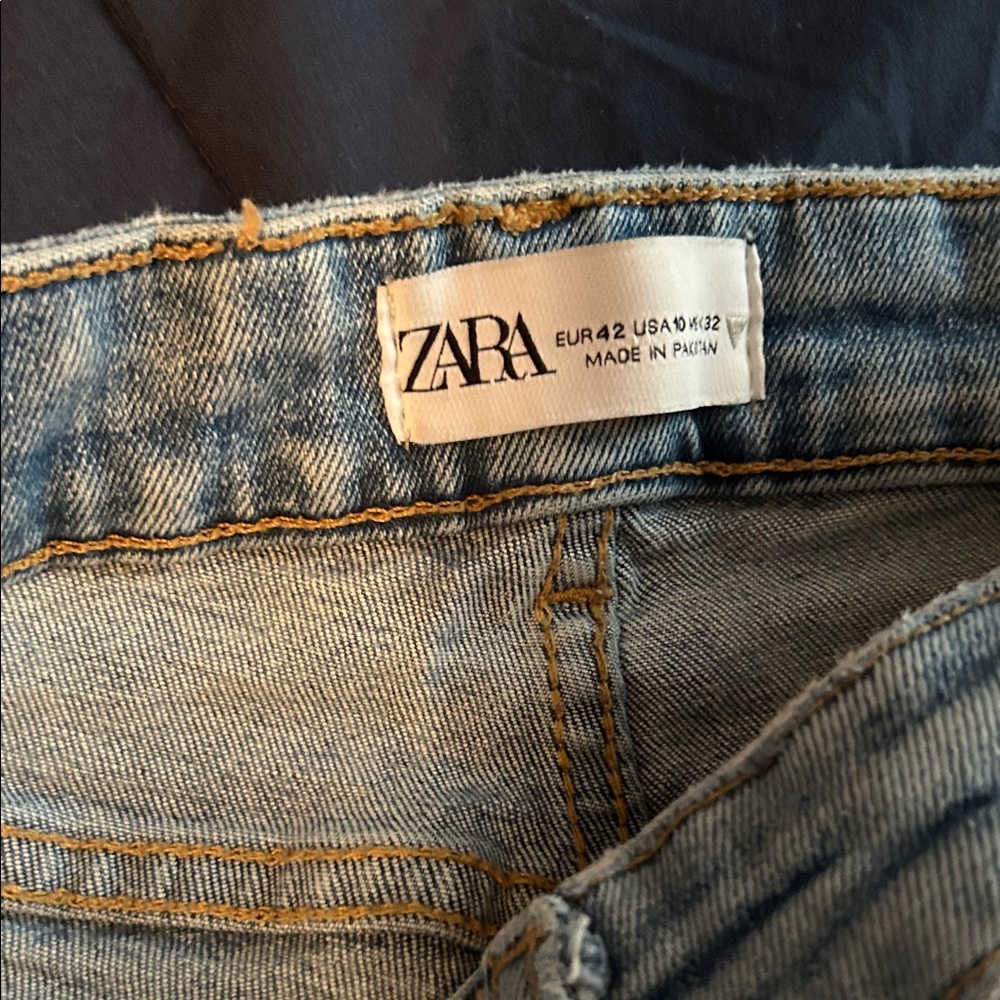 Zara Blue Boot Cut Jeans with Frayed Hem